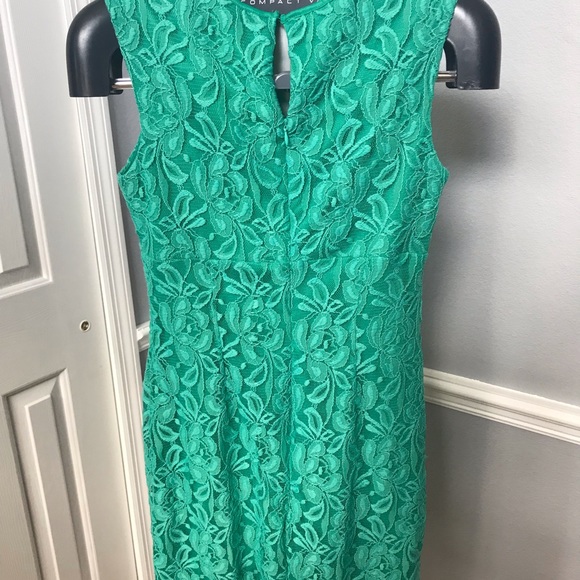 Women formal dress - Picture 3 of 5